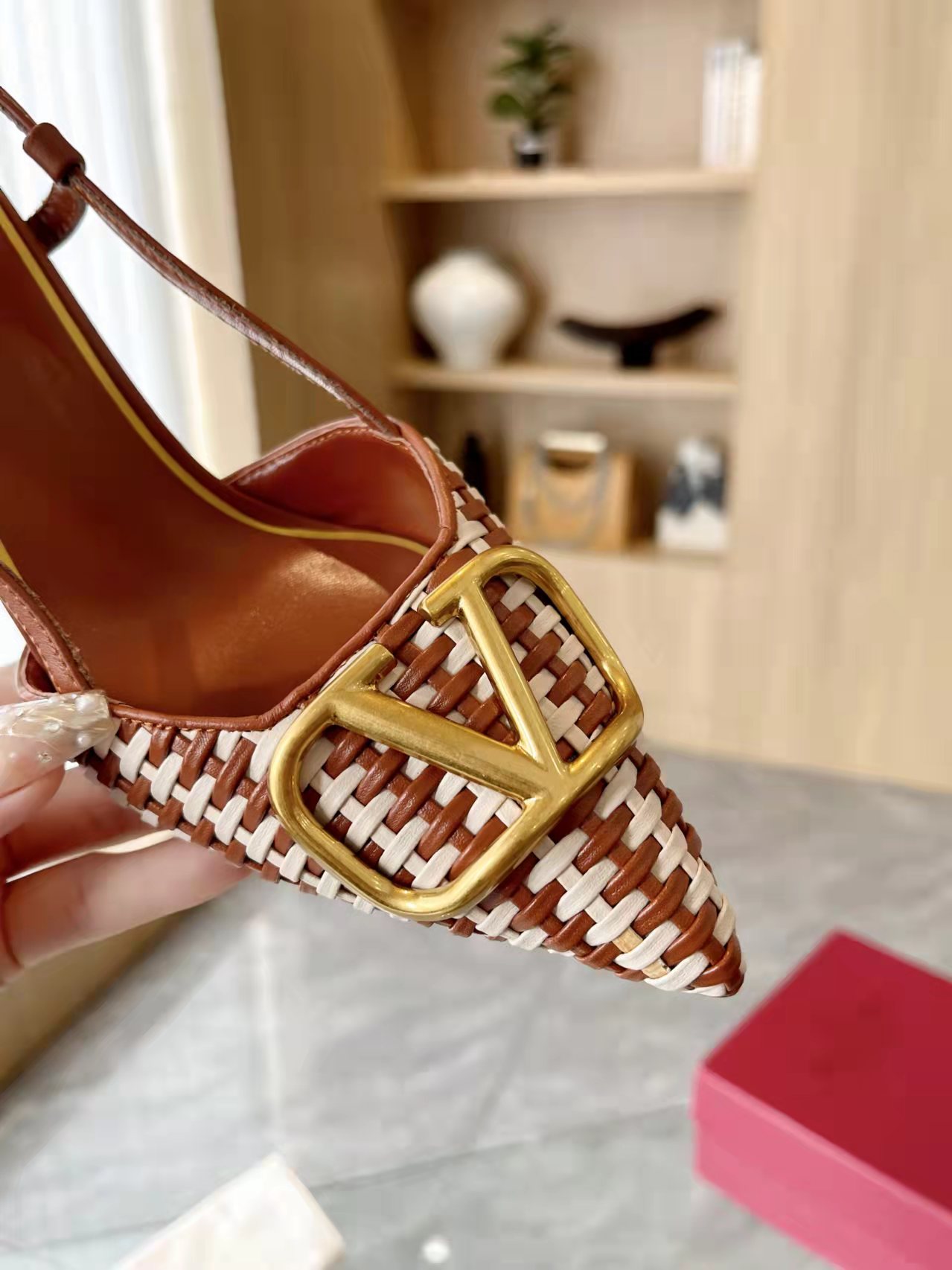 Va1e*ntin0 2024ss heels
