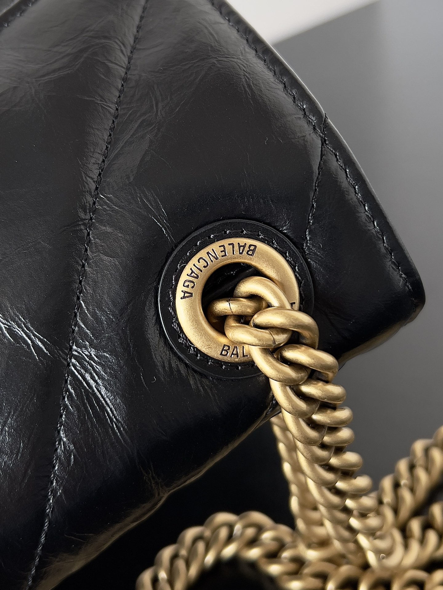 Ba*len*cia*ga crush chain bag-25.5*10*15.5cm