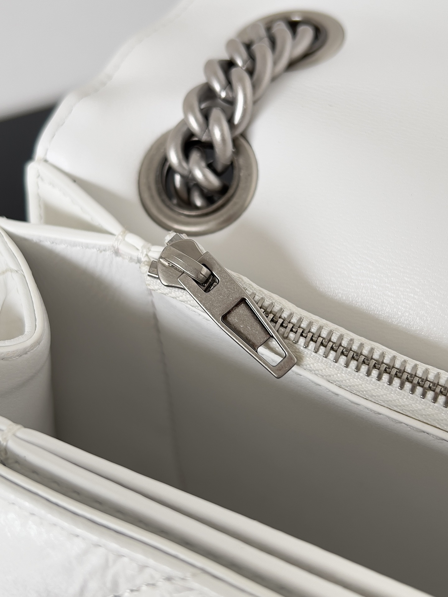 Ba*len*cia*ga crush chain bag-25.5*10*15.5cm