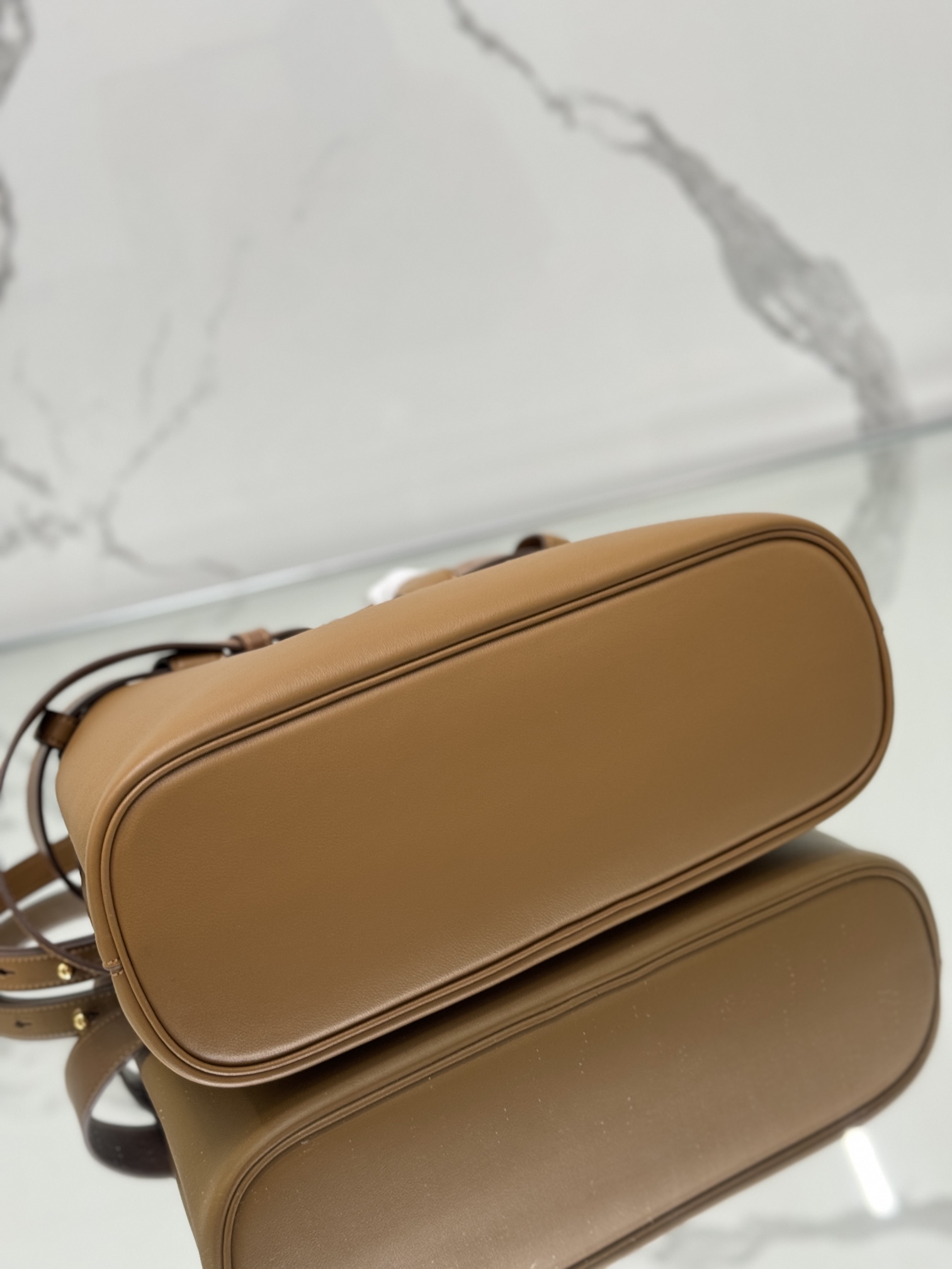 Pra*a double1ba434 bag-32Ｘ23Ｘ11cm