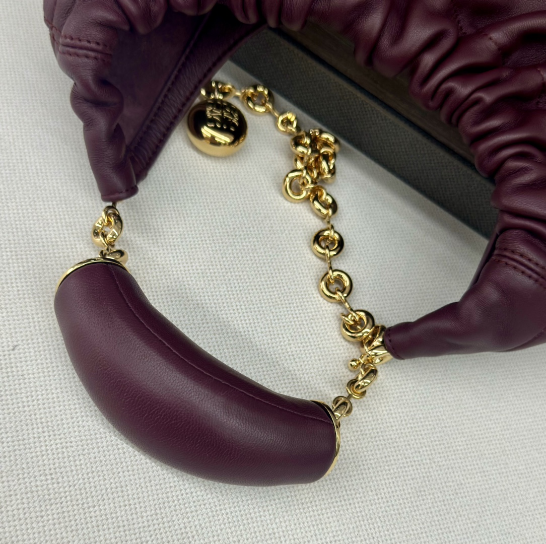L0ew* squeeze bag-29*24*10.5cm