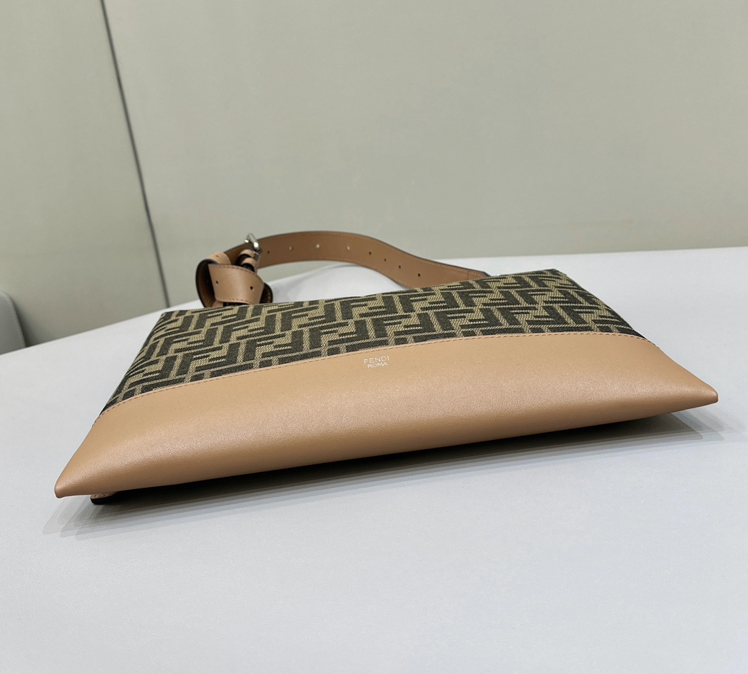 F**di baguette bag-33.5x23cm