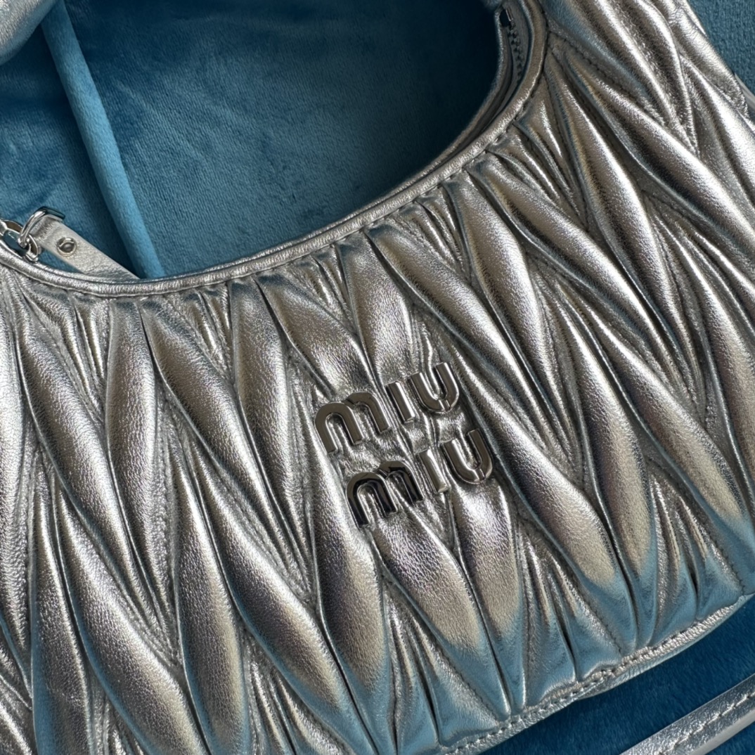 M*um*u wander hobo bag-23x13x7cm