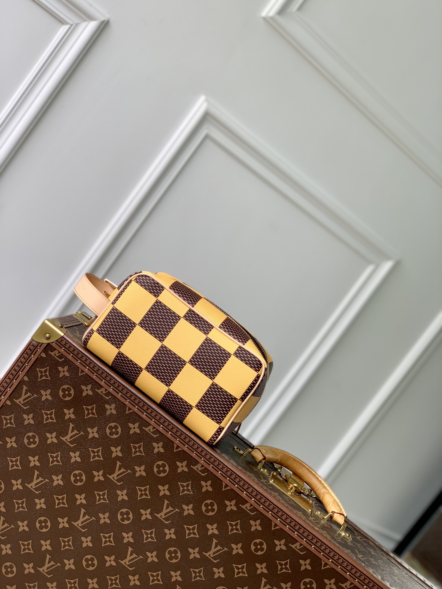 l0*is V*t0n locker dopp kit pouch -23 x 13 x 12cm