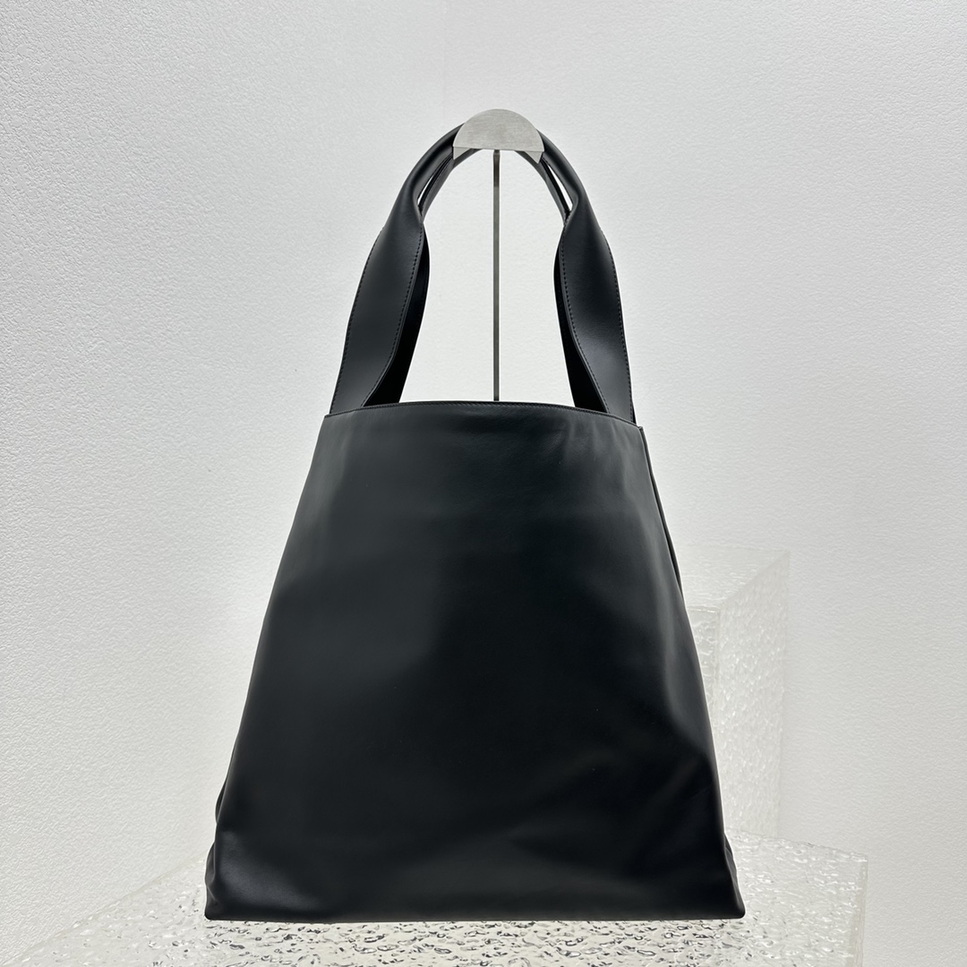 M*um*u 2024ss hobo tote-38.5*11*39cm