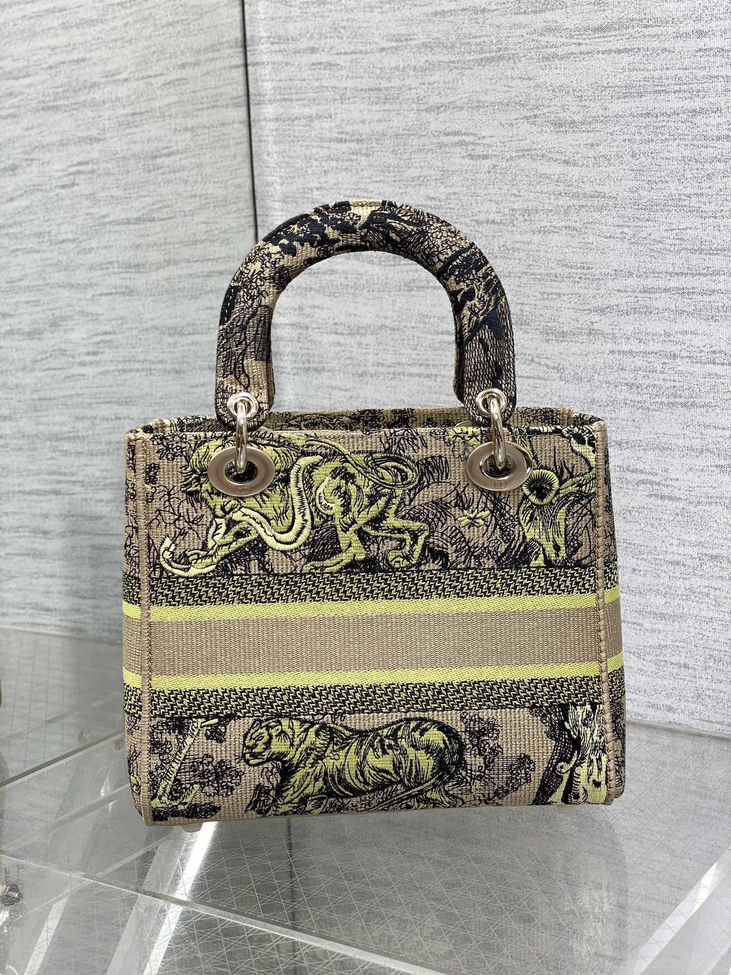 lady D*or handle bag-24cm