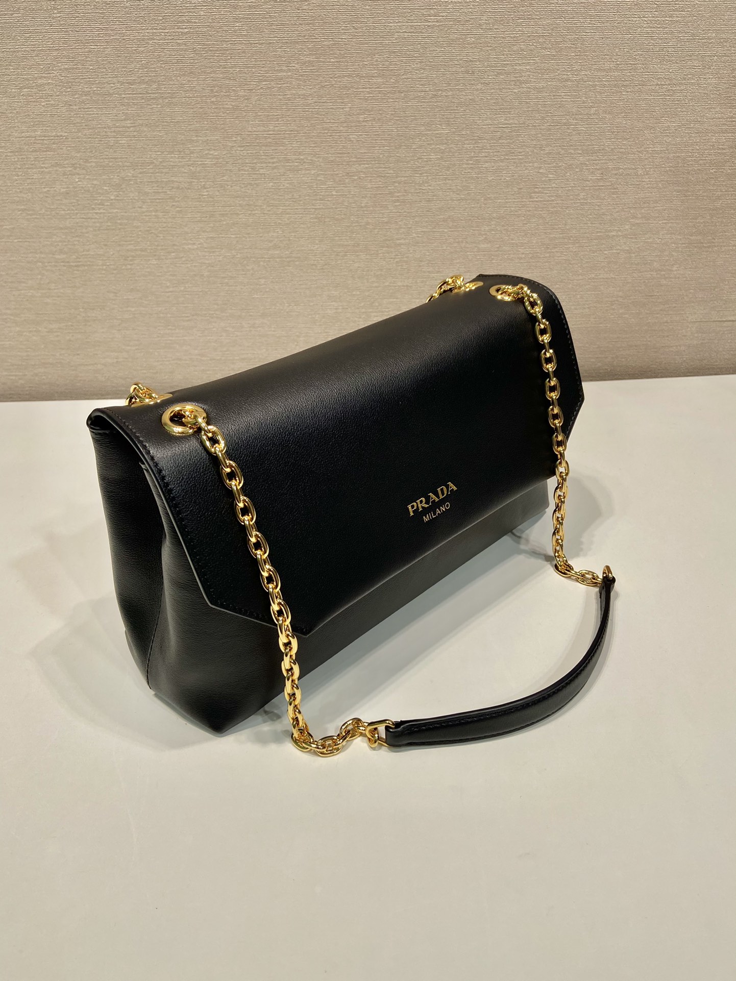 Pra*a top handbags-1bd371-29*16*9.5cm