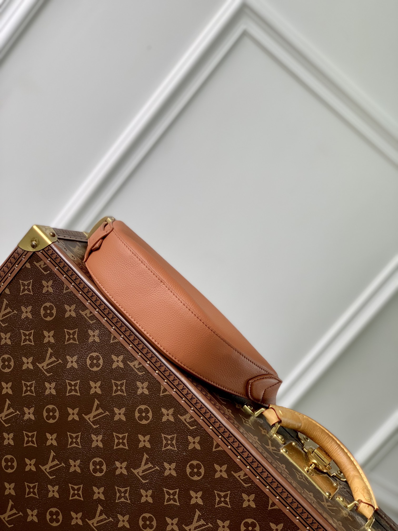 l0*is V*t0n low key bumbag-28*13*5.5cm