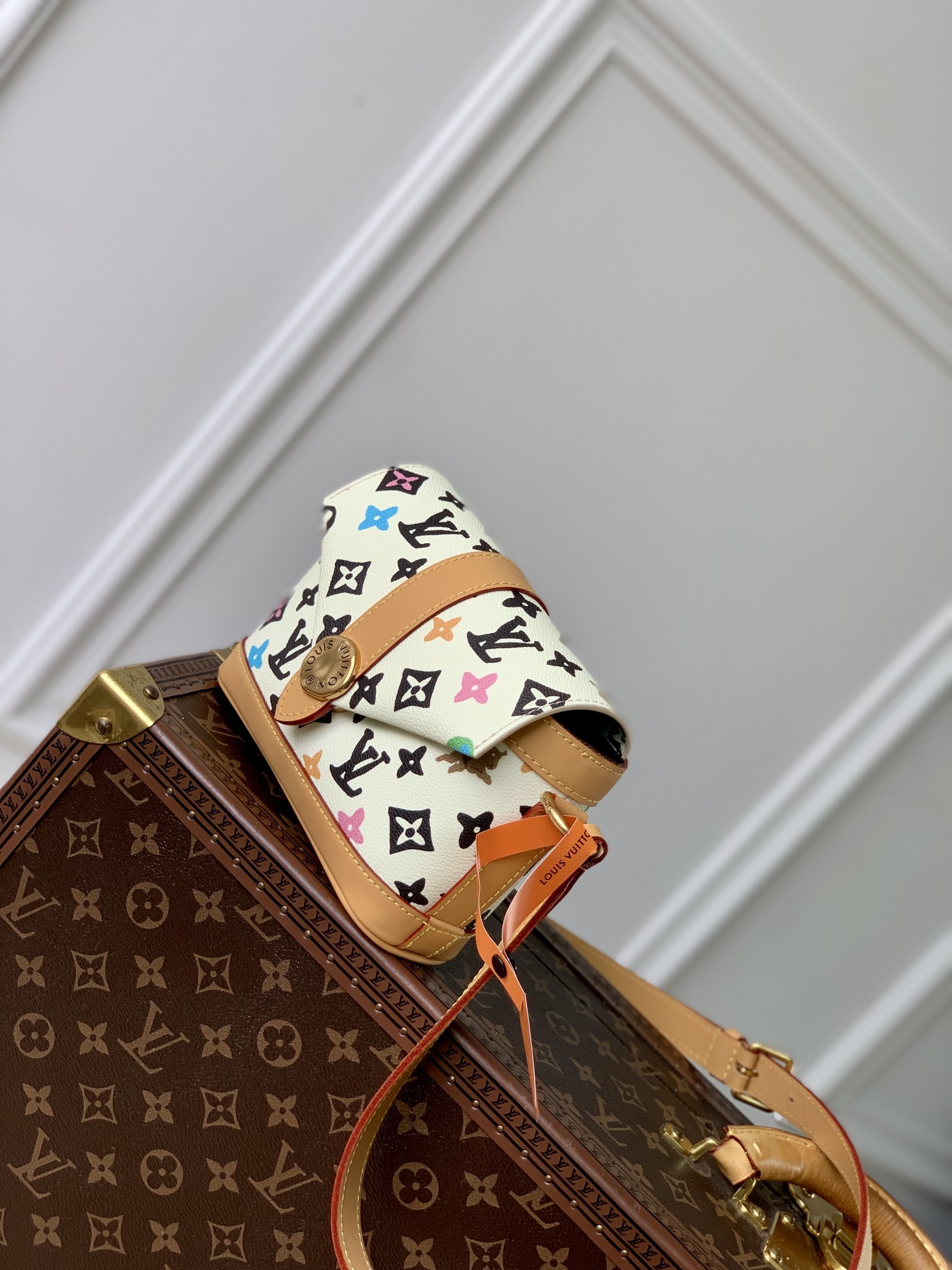l0*is V*t0n envelope bag-23.5 x 15.5 x 8.5cm