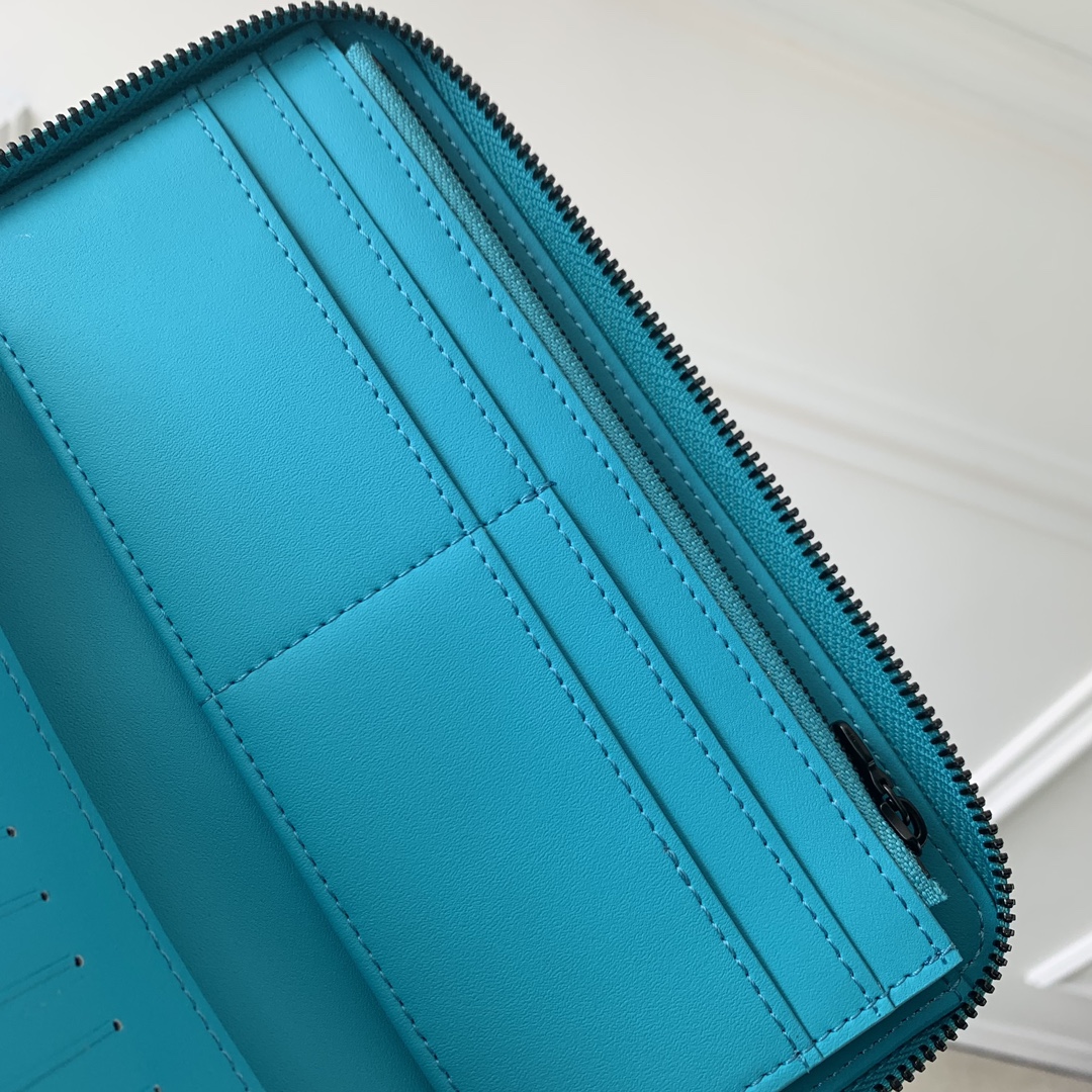 l0*is V*t0n zippy wallet- m1152-10*20*2cm