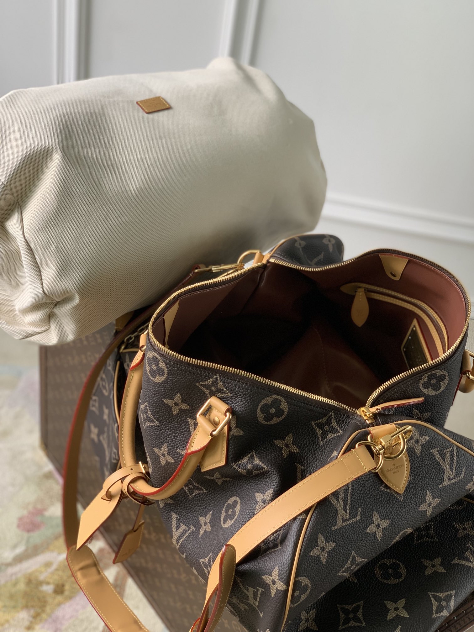 l0*is V*t0n speedy p9 bandoulière 50 monogram leather -50x32x29cm