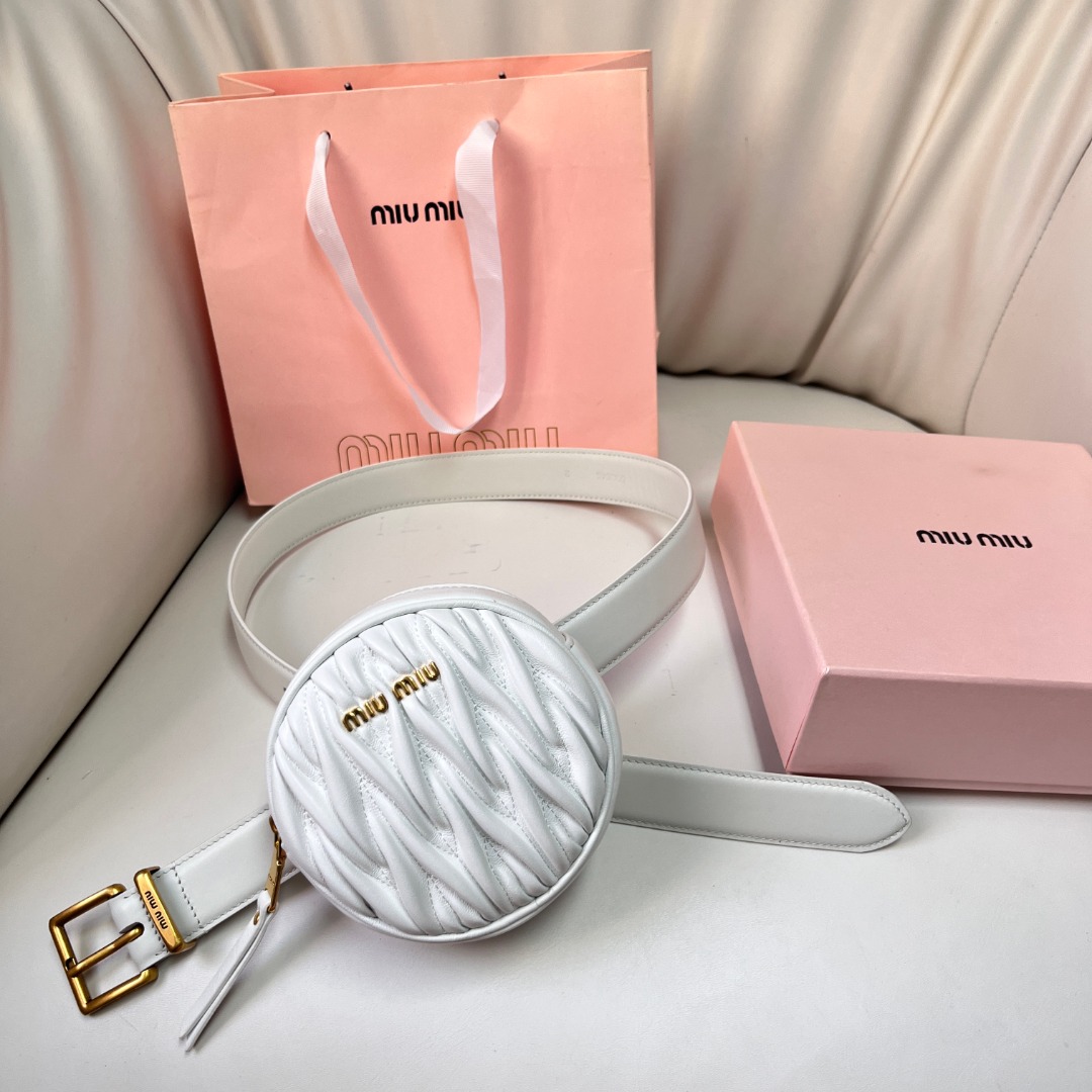 M*um*u belt bag