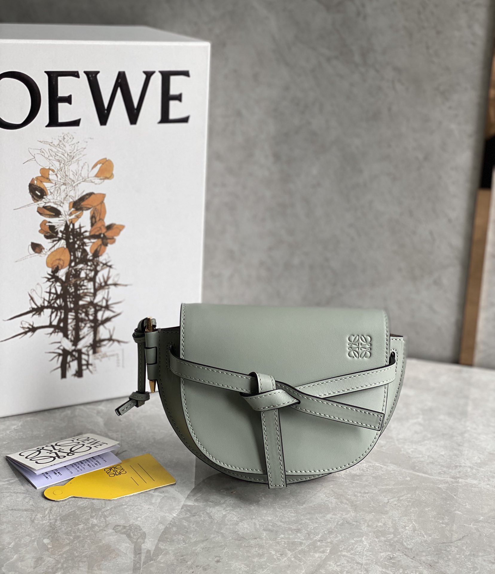 L0ew* mini puzzle gatedual bag-21*12.5*9cm