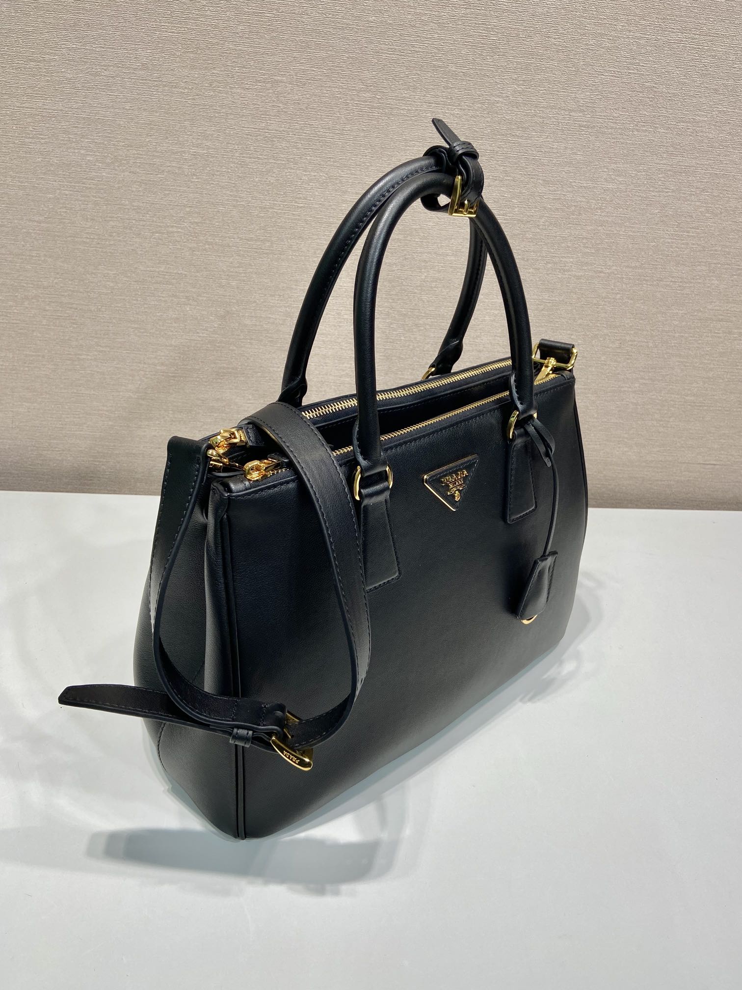 Pra*a borsa galleria in saffiano 1ba863-28*20*12&32*22.5*13.5cm
