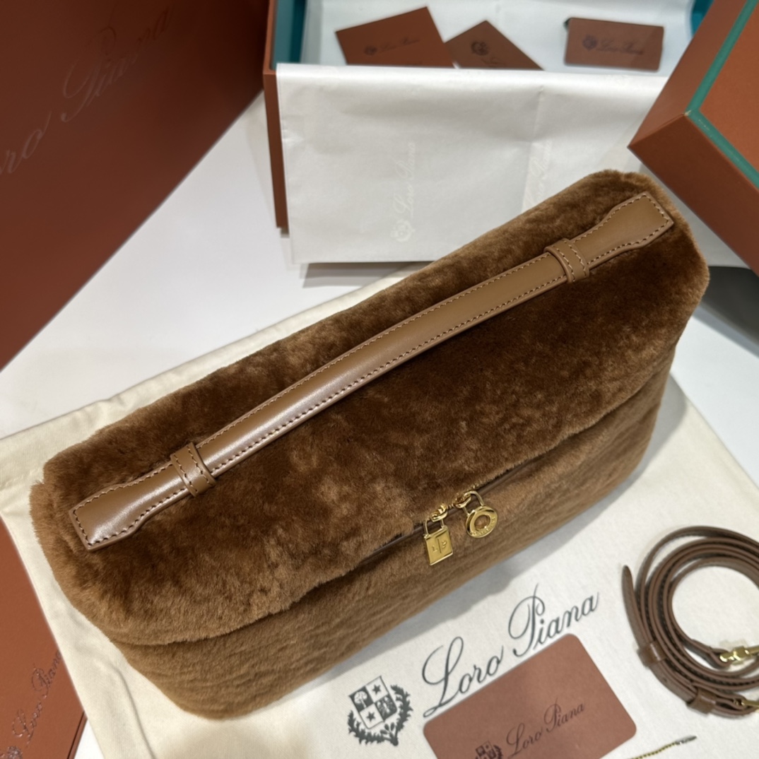 L**o p*ana extra pocket l19-16*27*10cm
