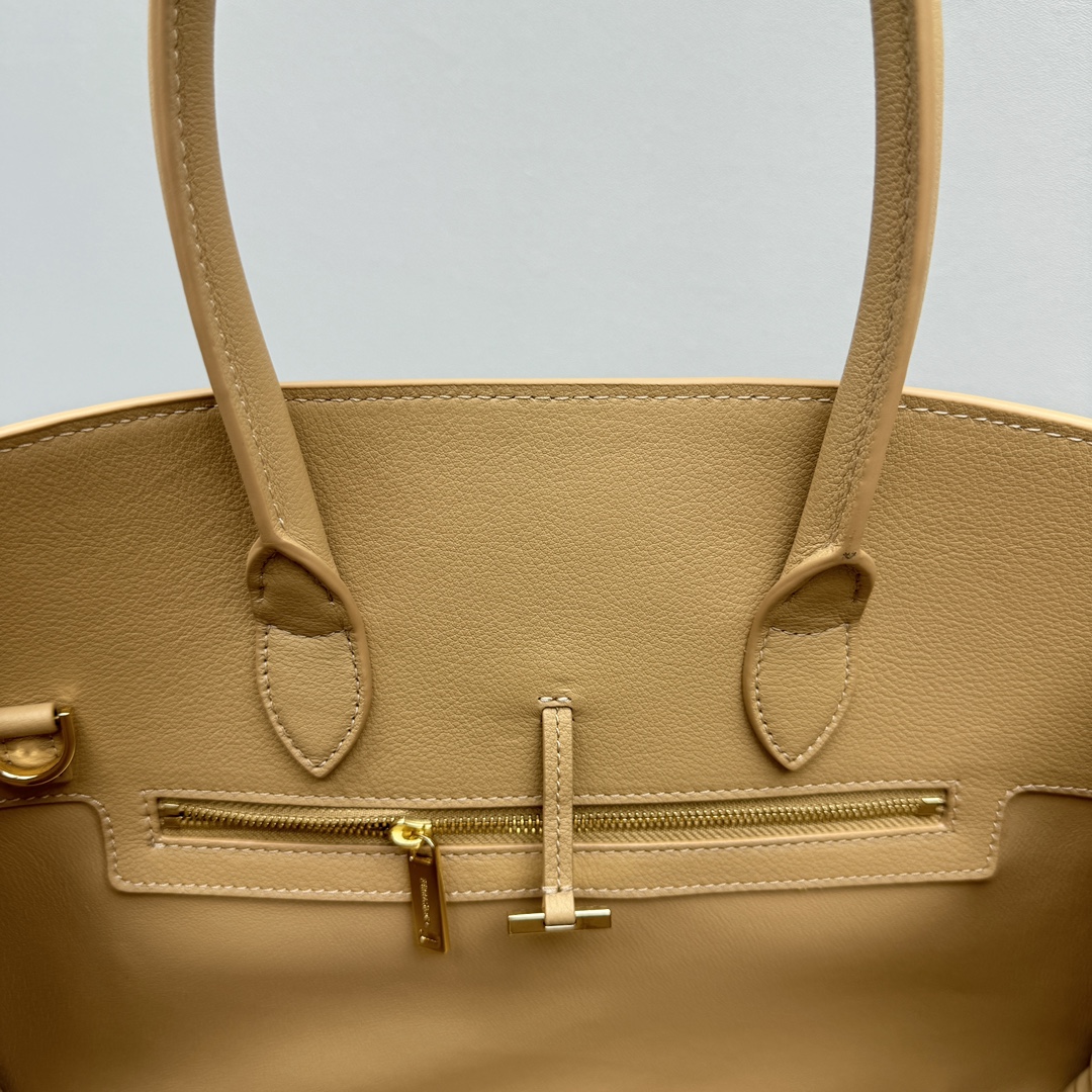 Ferragamo Top-handle Bag-32*22*14CM