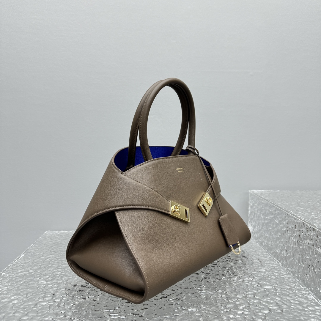 Ferragamo Top-handle Bag-32*22*14CM