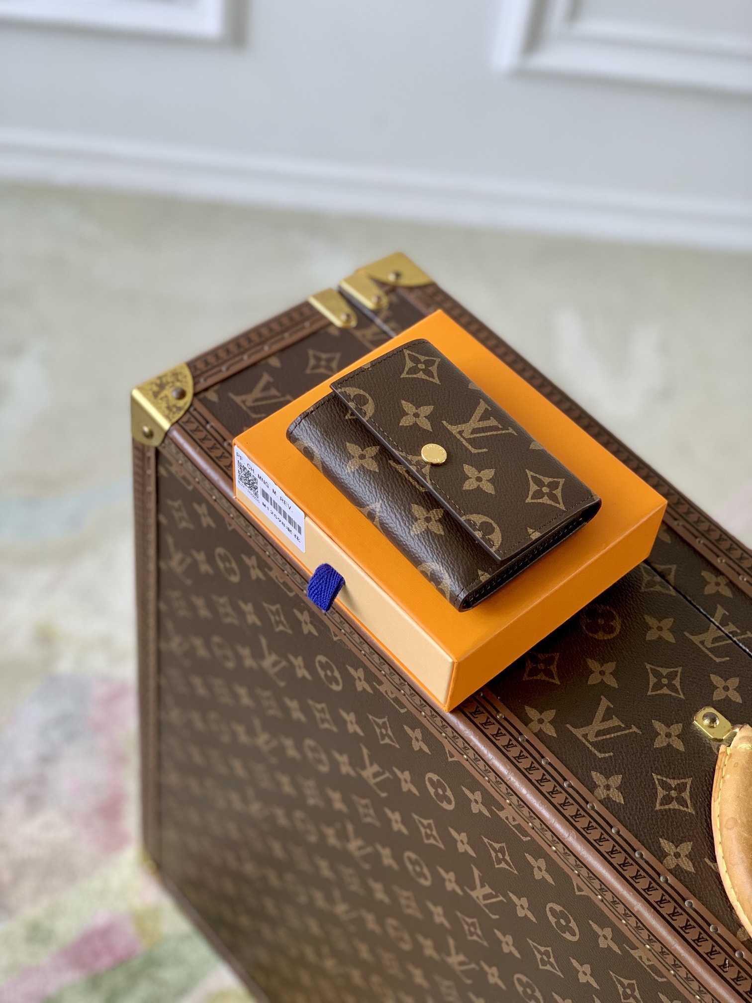 l0*is V*t0nvictor wallet-m12598-11.5 x 9 x 2.5cm