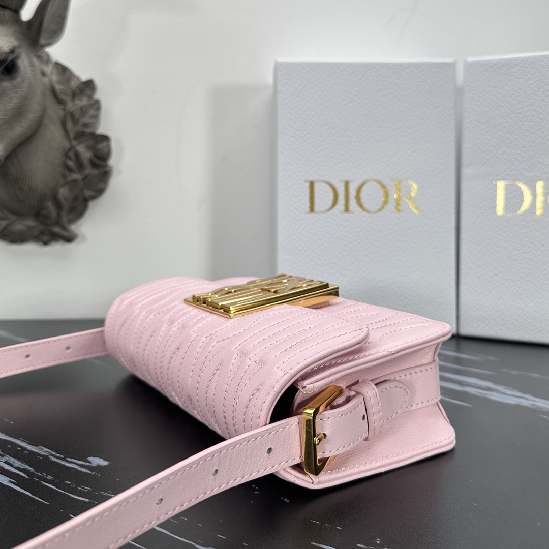 D*or miss D*or allover bag-22*11*6cm