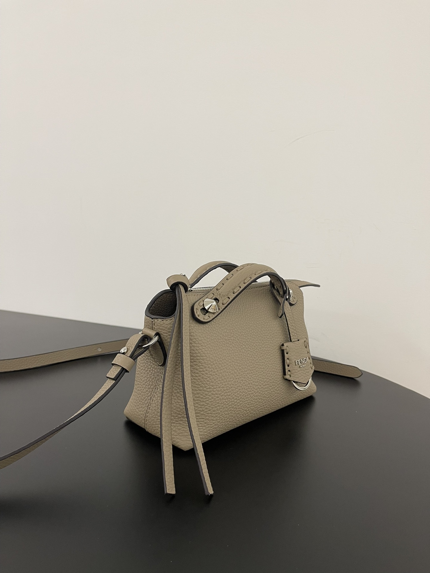 F**di by the way selleria bag-20x9x12cm