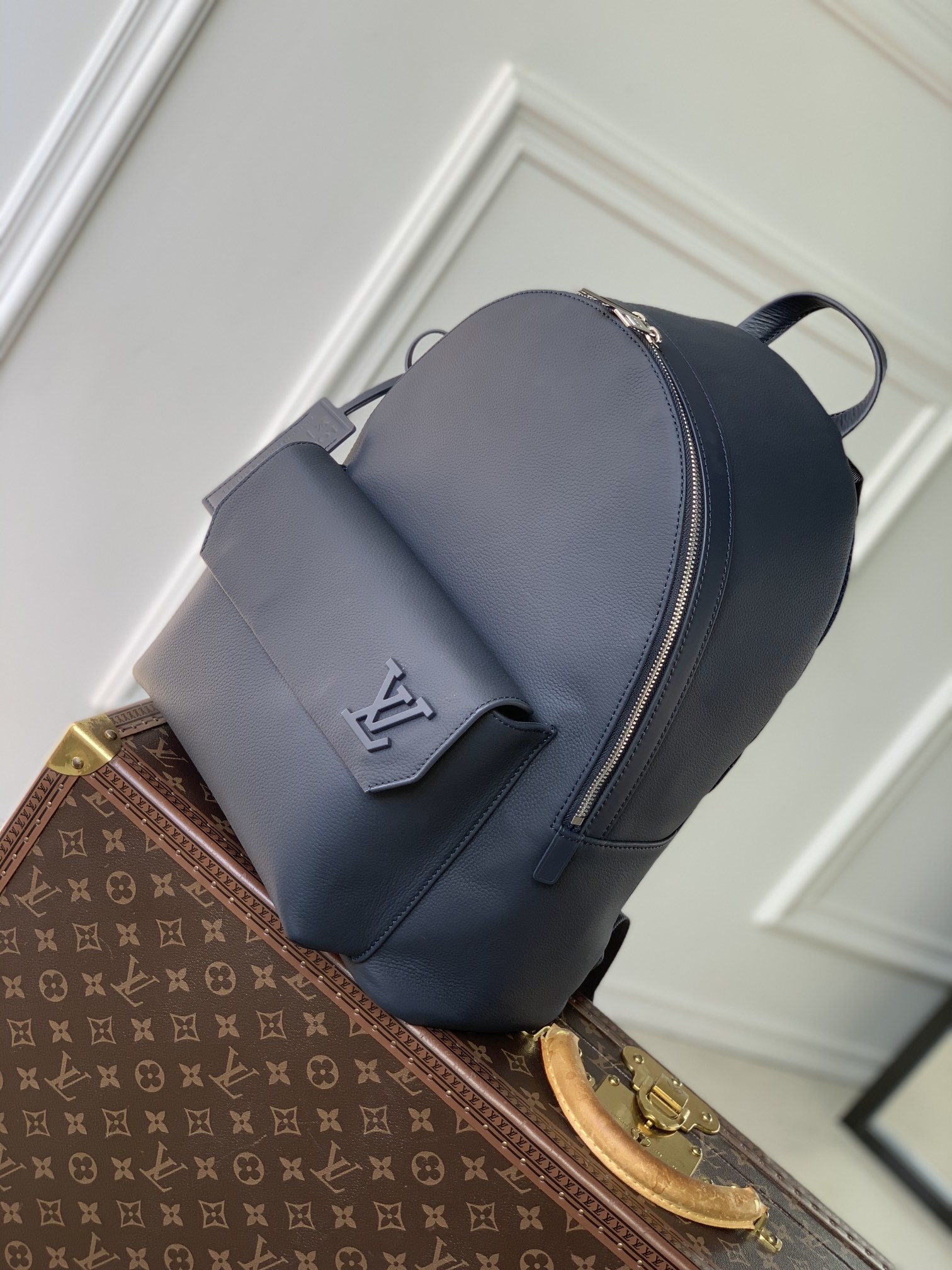 l0vis Vvtt0n aerogram backpack m22503-43*30*14cm