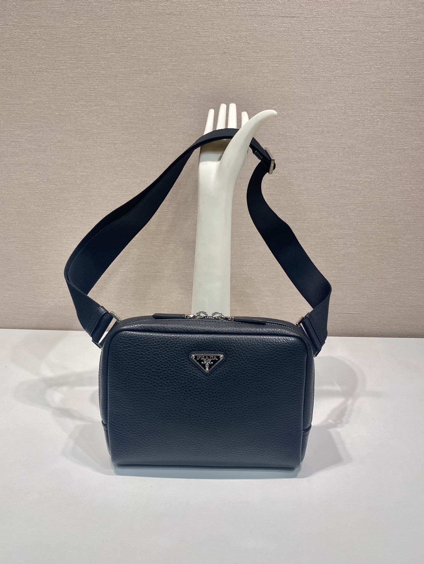 Pra*a Pra*a leather shoulder bag-2vh181-24*16.5*7cm