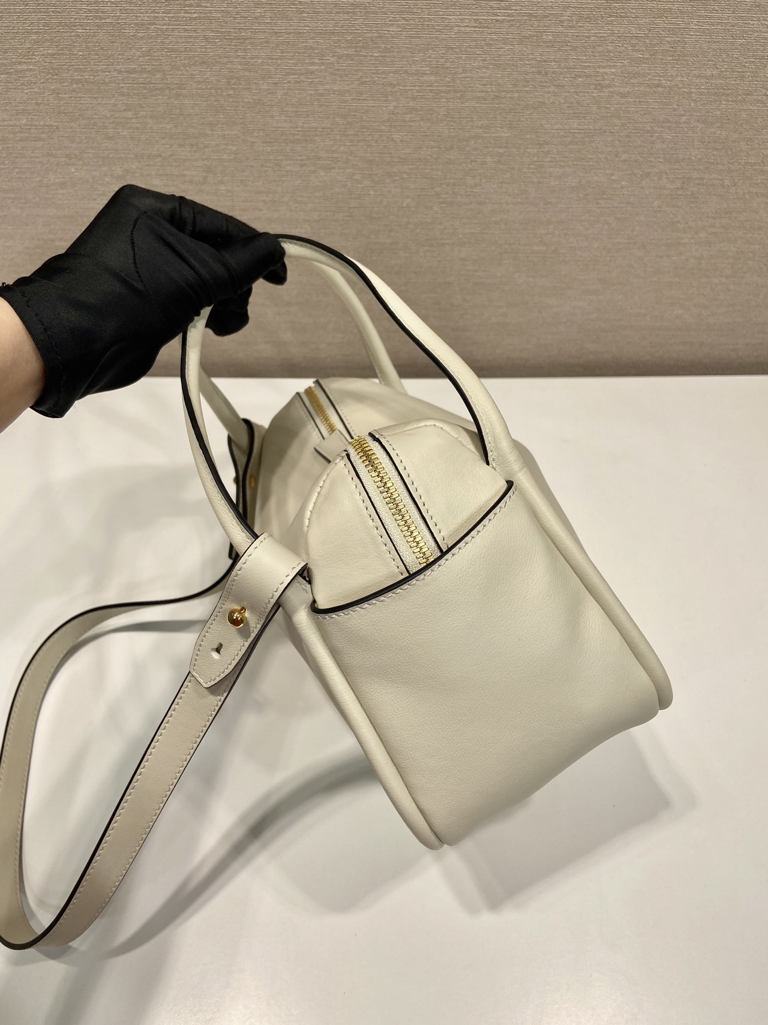 Pra*a women leather handbag -1ba451-25*18*10cm
