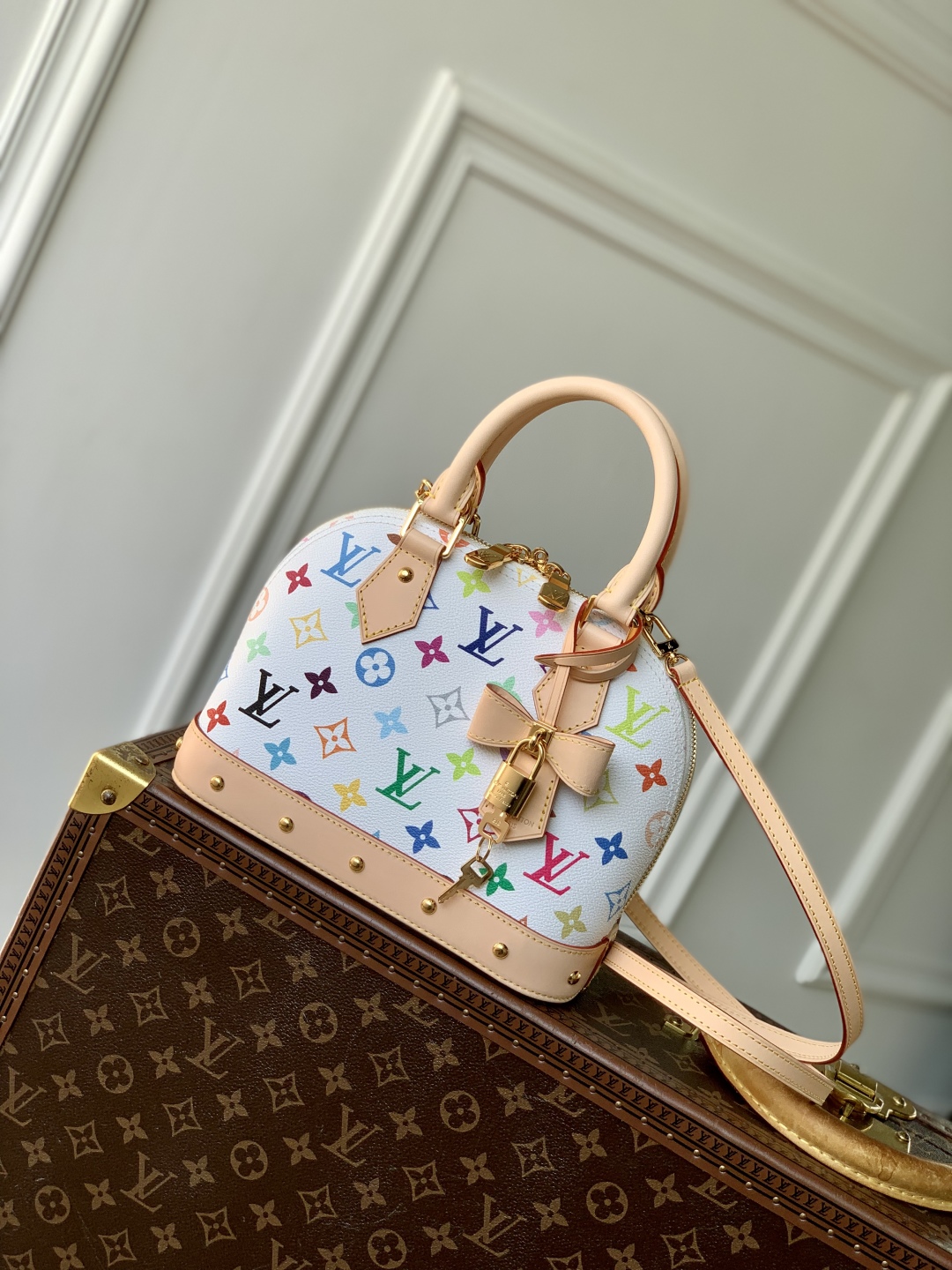 l0vis Vvtt0n damierlicious alma bb m12561-23.5 x 17.5 x 11.5cm