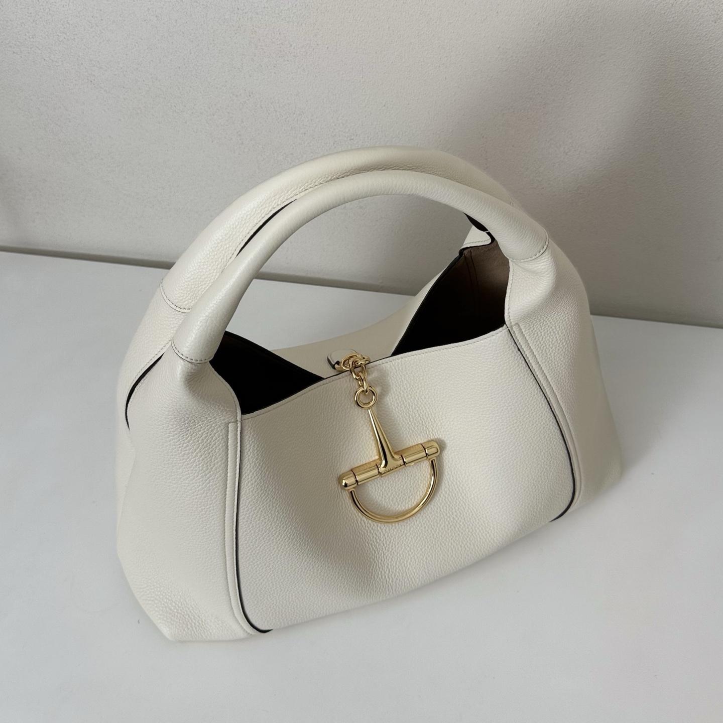 Gvc*1 softbit large shoulder bag in leather-46*26*16cm