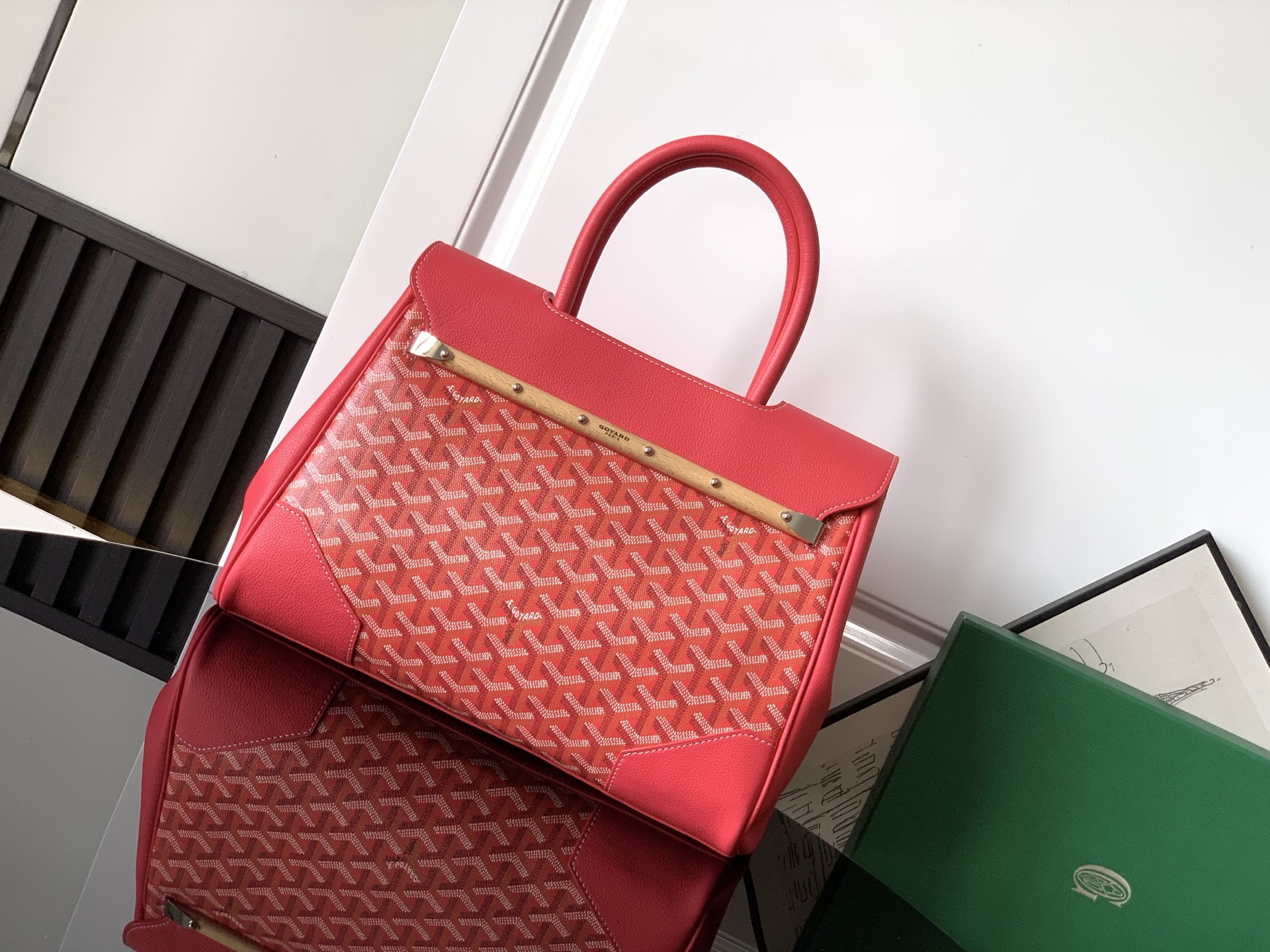 G09ard saigon vic tote-34×25×16cm