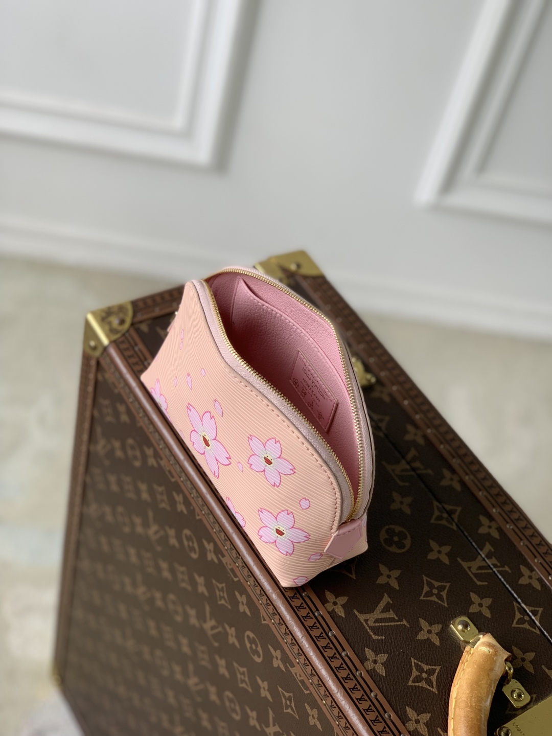 LV x TM Cosmetic Pouch PM Epi Leather -12 x 6 x 19CM