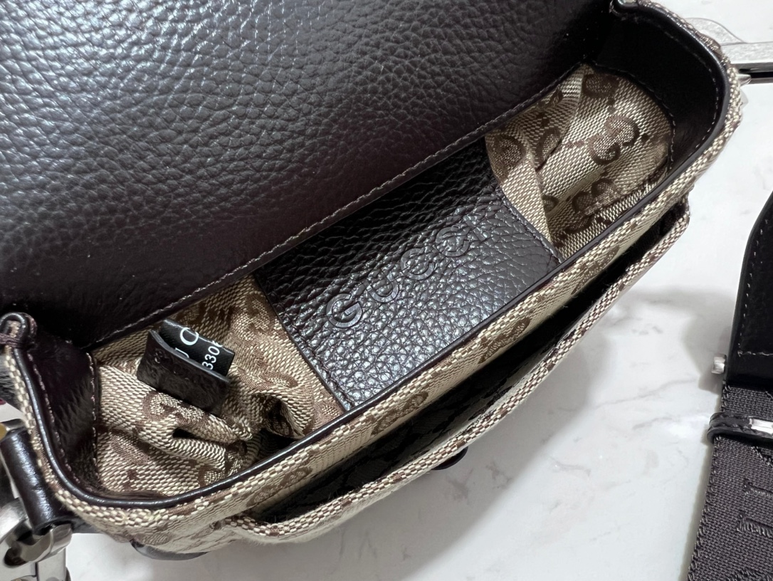 gv*c* bi-color gg S*per mini bag in beige and dark brown gg -20 × 13 × 5cm