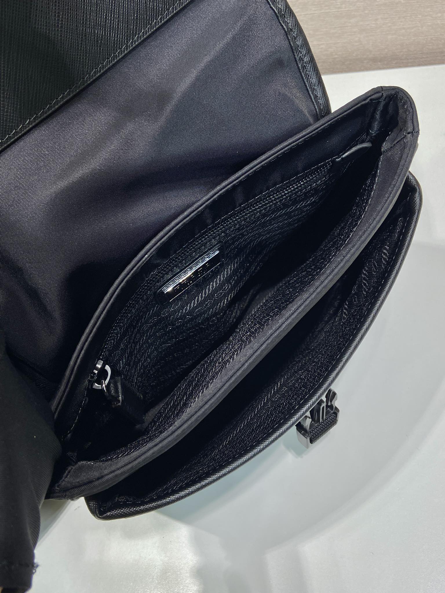 Pra*a 2vd077 shoulder bag-22*20*6cm
