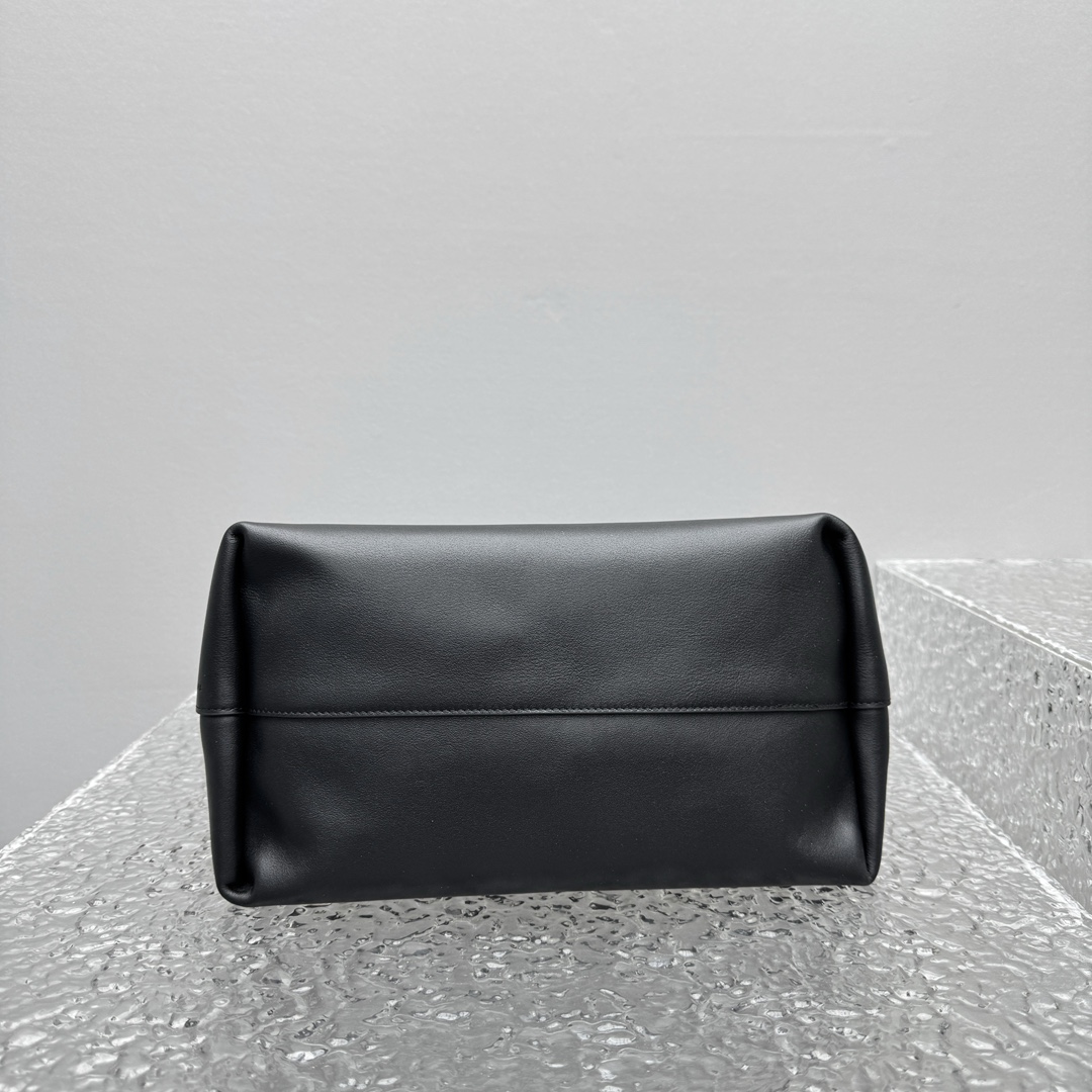 The R0w henri bag-30*24*15.5cm