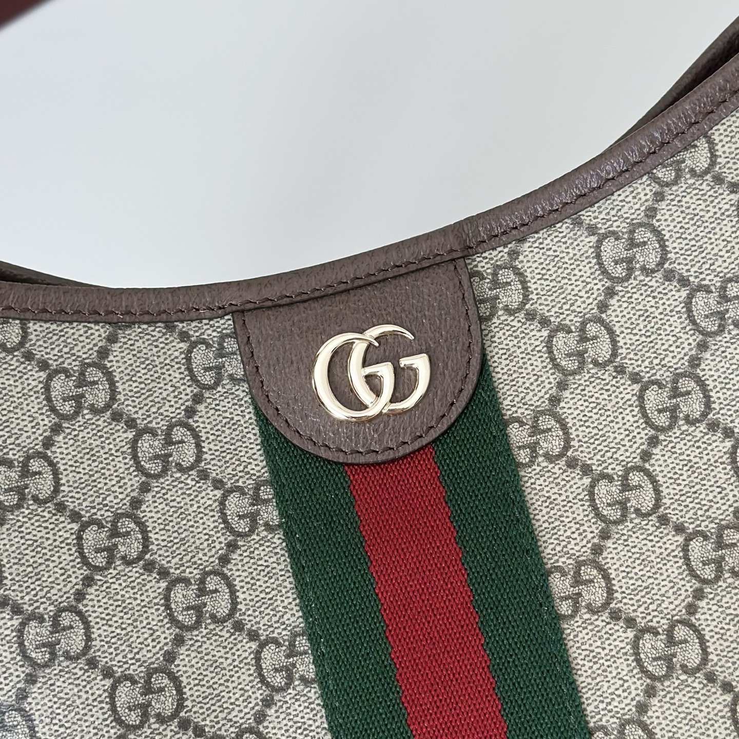 Gvc*1 ophidia shoulder bag-23*21*12cm