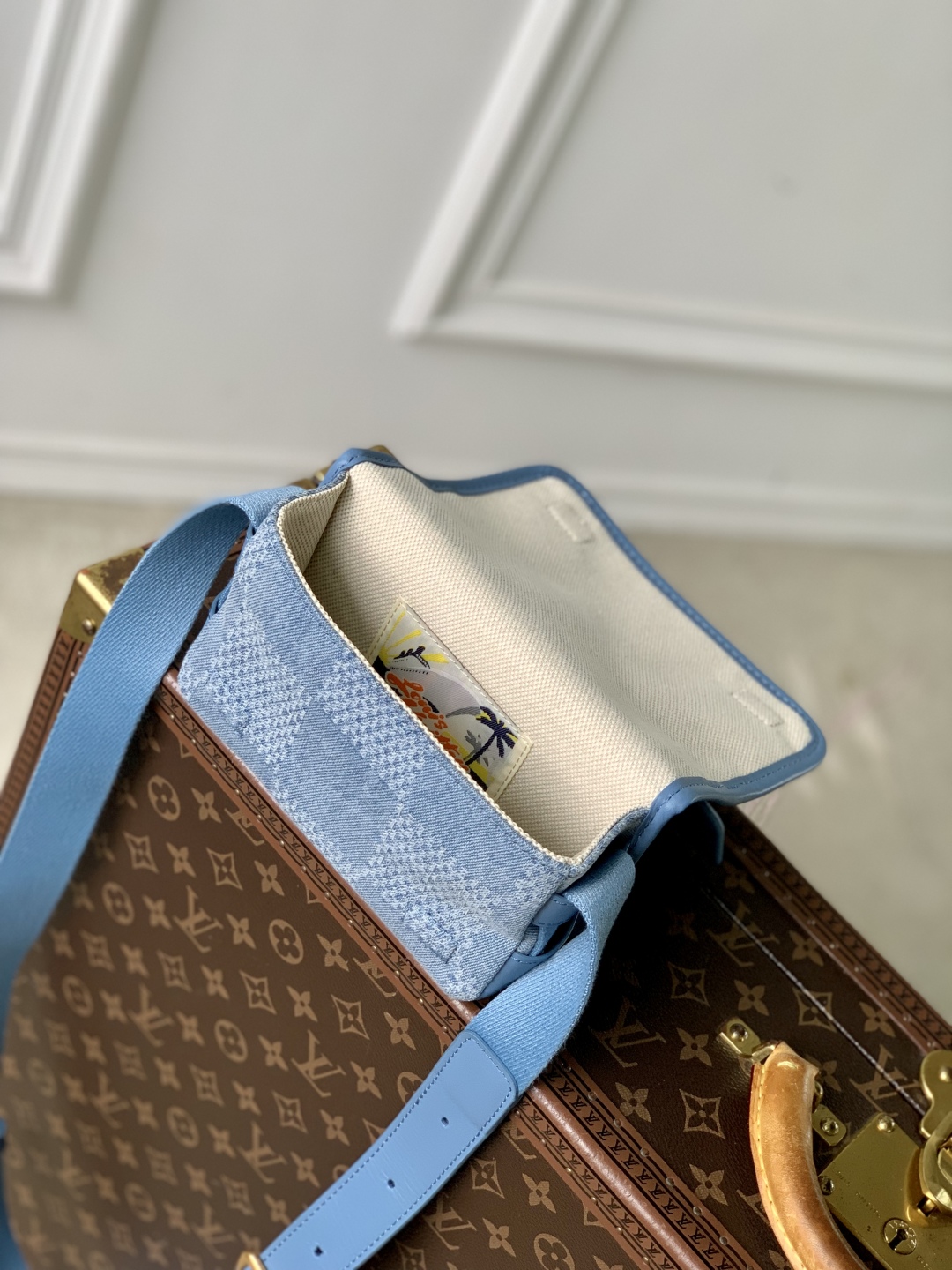 l0vis Vvtt0n bosphore bag-12 x 7 x 19cm