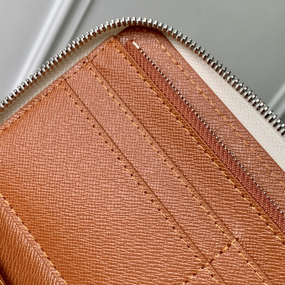 l0vis Vvtt0n zippy wallet-19.5× 10.5x 2.5cm
