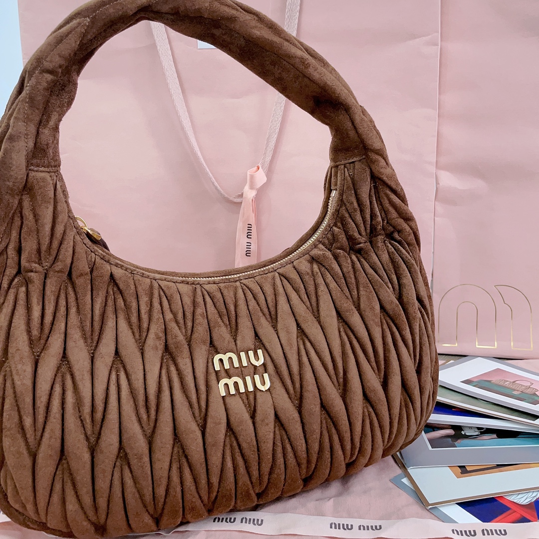 M1v wander bag-29 x 24 x 10cm