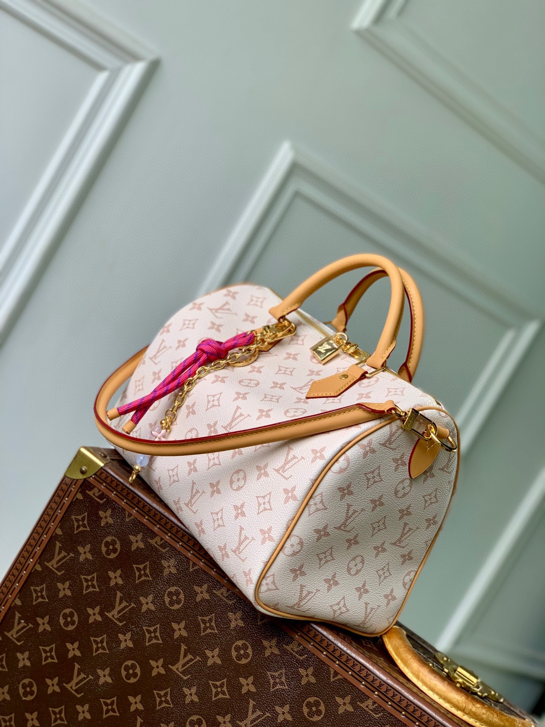 l0vis Vvtt0n speedy soft 30 lucky-21 x 17 x 30cm
