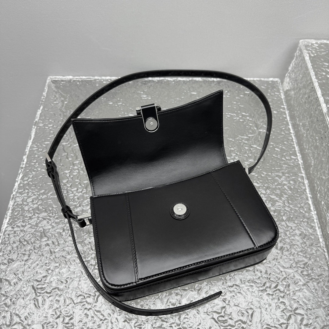 Ba1en*iaga hourglass bag-26*18*7cm