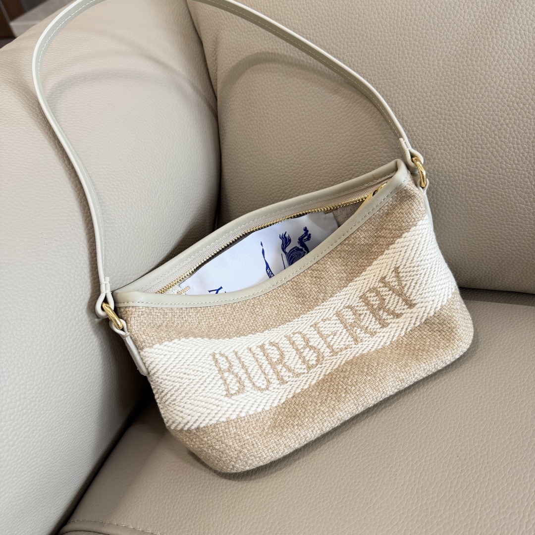 Bv*b*rry vintage bag-26x11x13cm