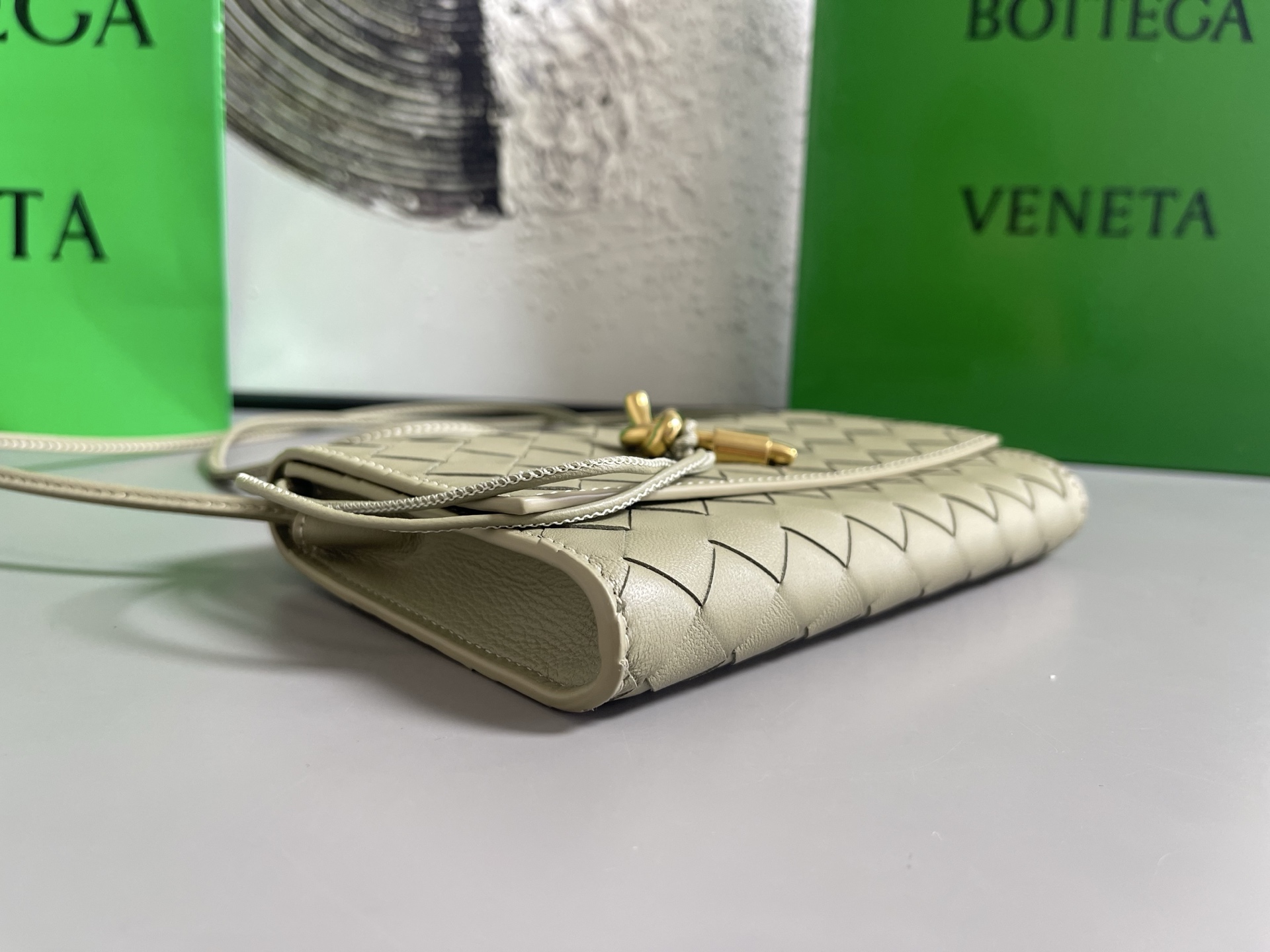 b0tt*ga Ven*ta andiamo pouch-12.6*19*2cm