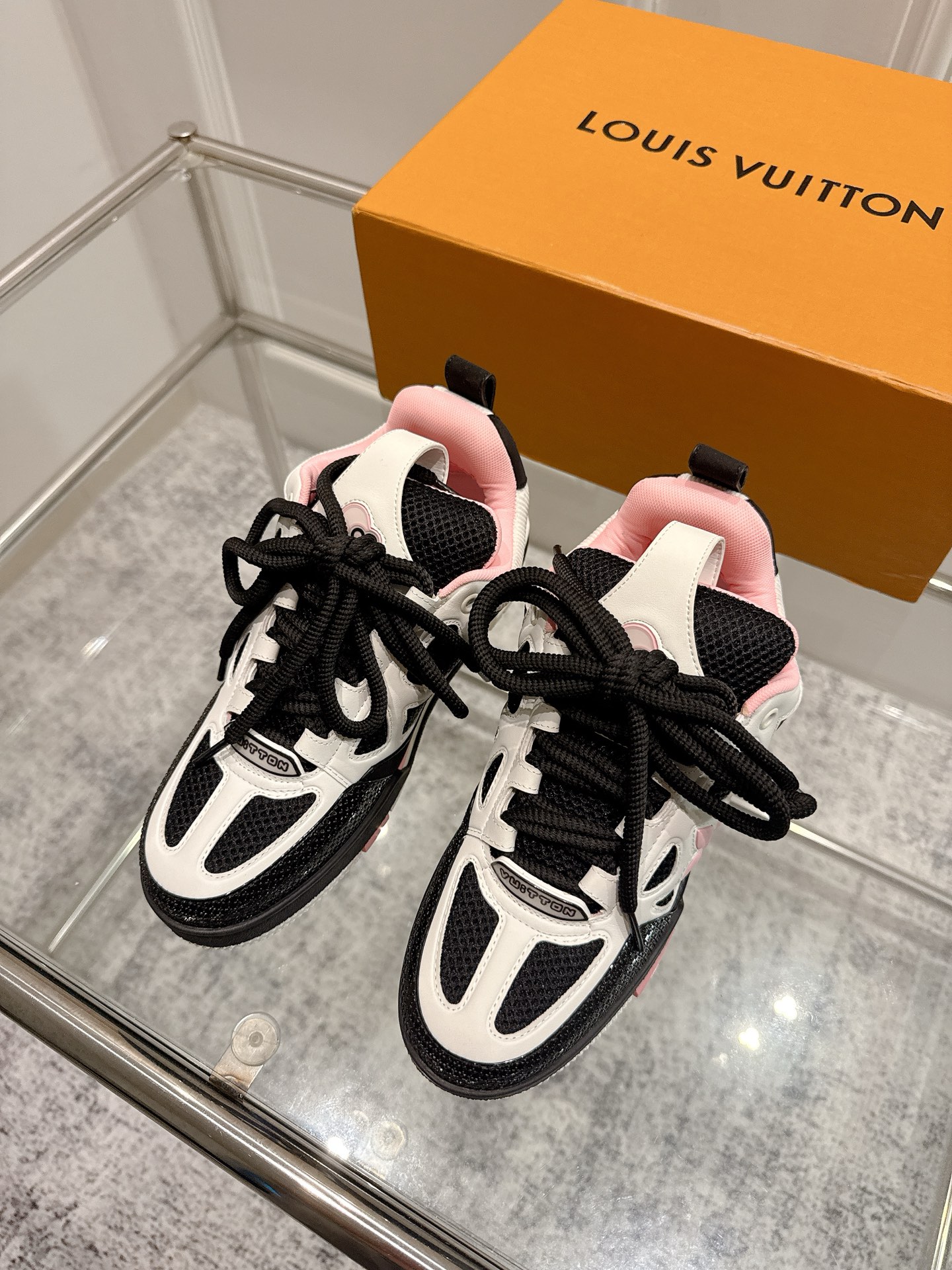 l0vis Vvtt0n skate sneaker(eu35-45)
