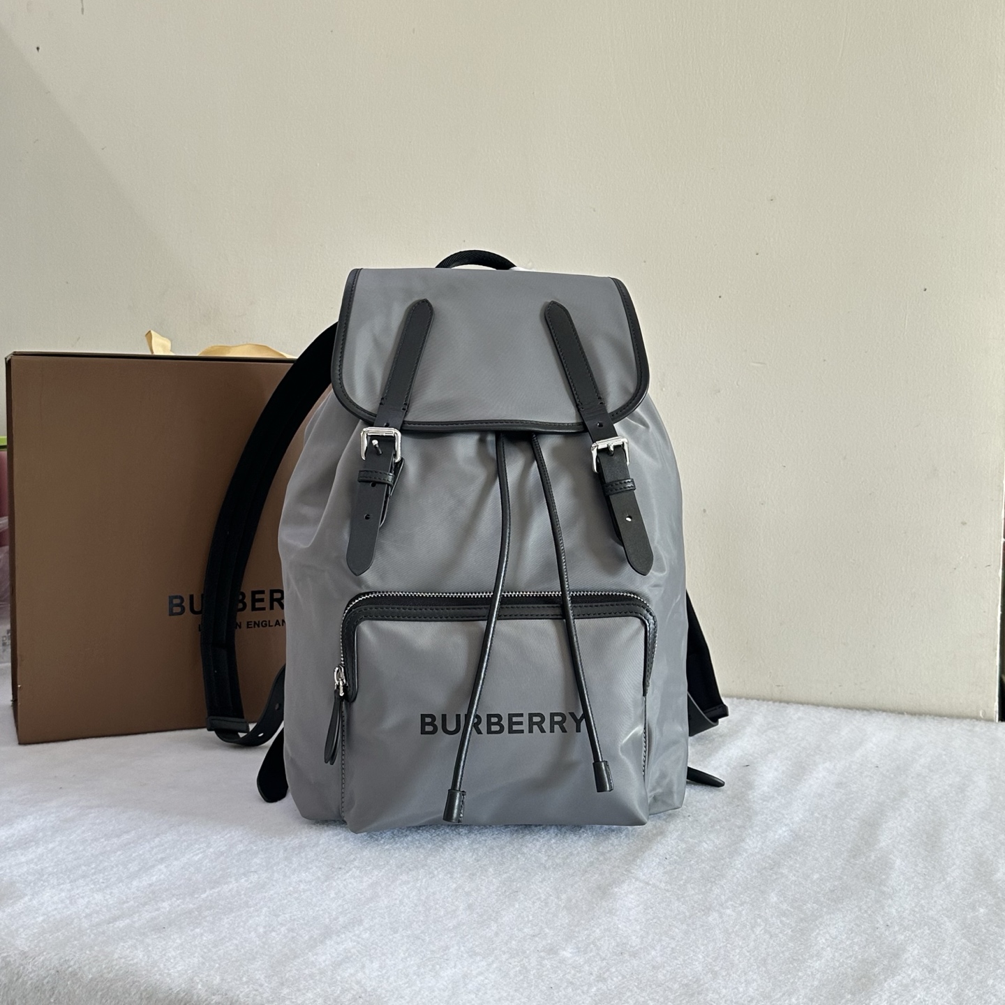 Bv*b*rry backpack-28×15×42cm
