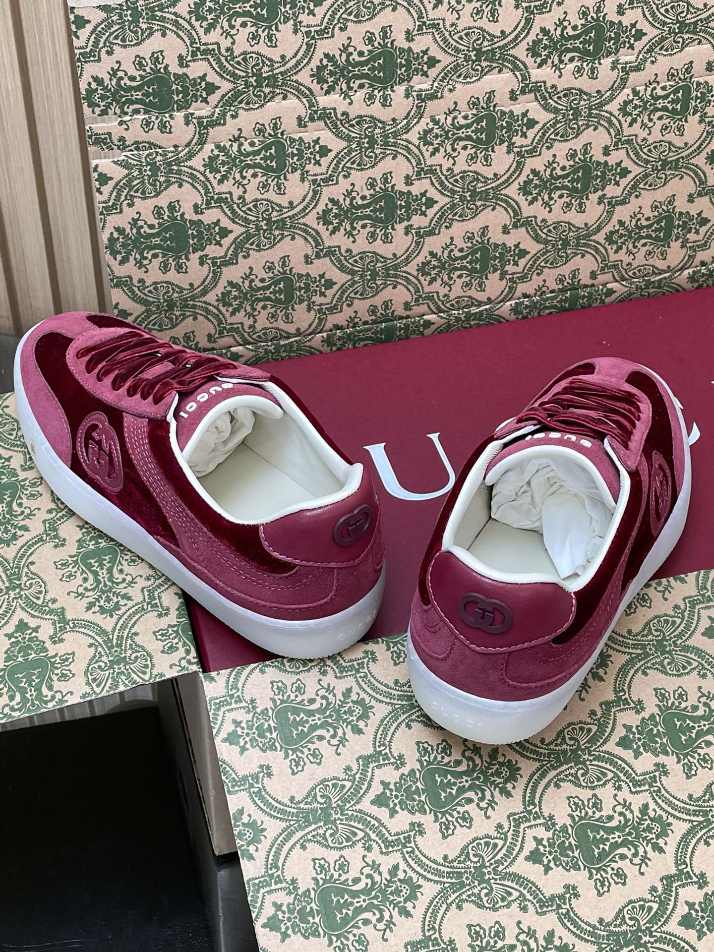 Gvc*1 sneakers