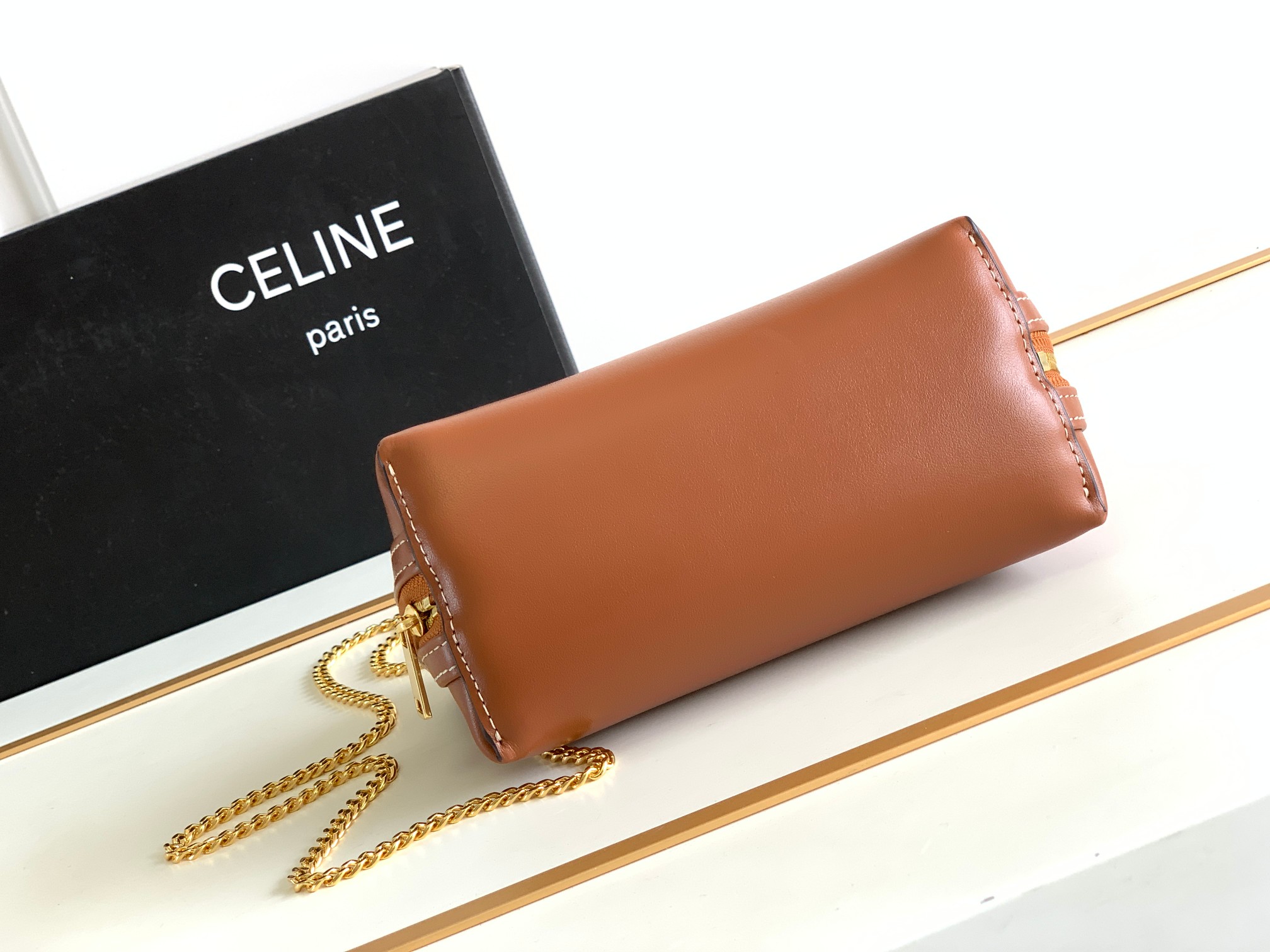 Celin Triomphe Shell Bag-16 X 11X 8CM