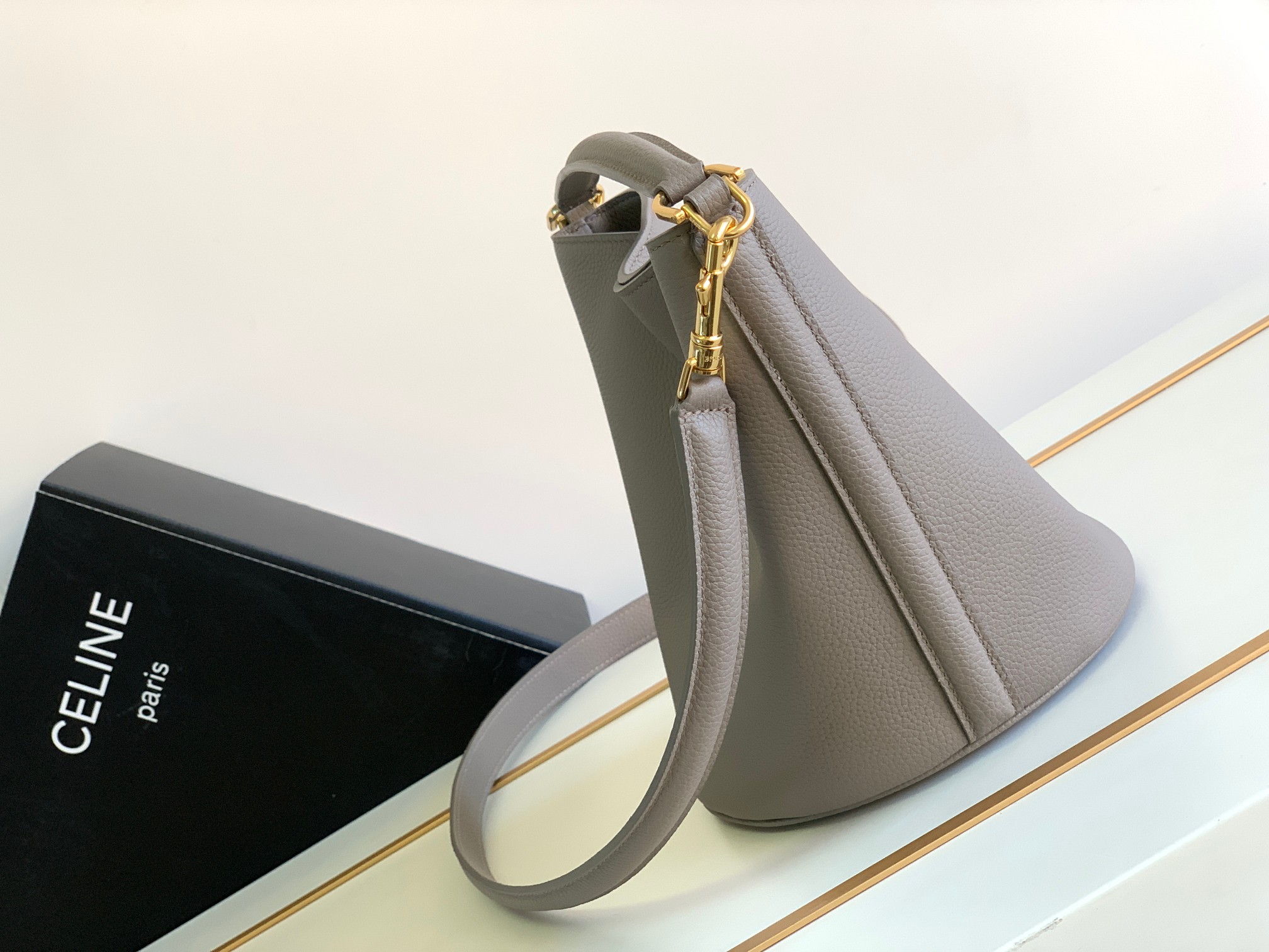 Ce**e bucket bag-16x18x16cm
