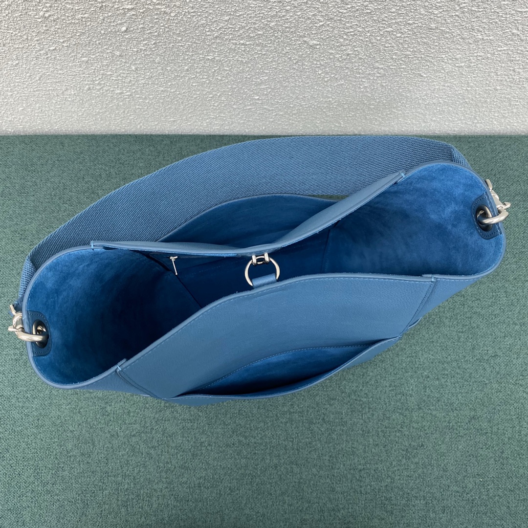 Ce**e sangle bag-23*17*33cm