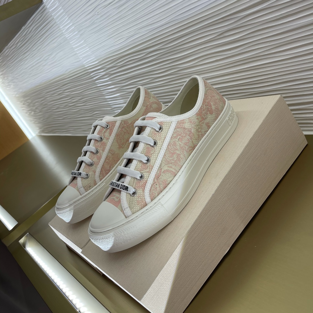 D*or sneakers