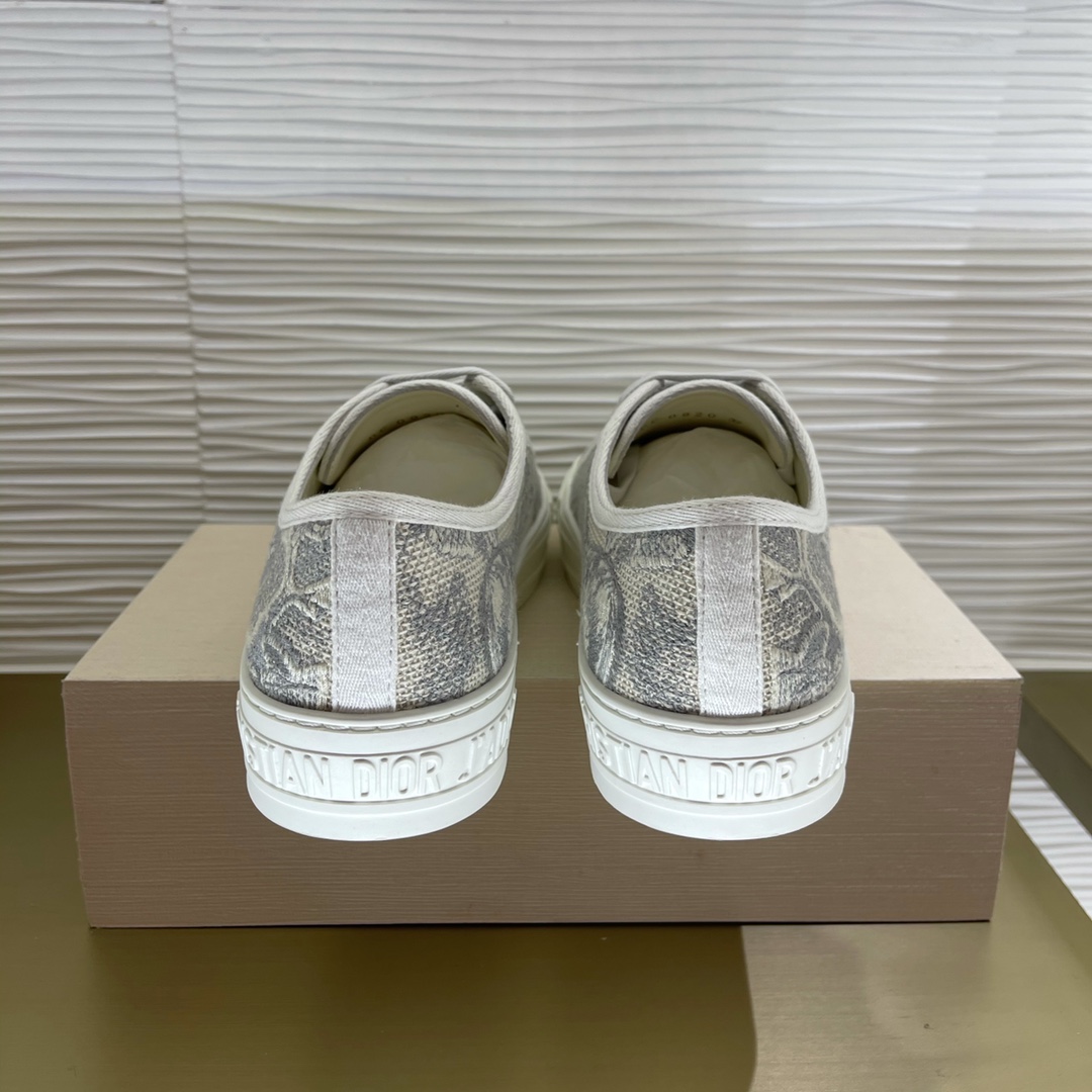 D*or sneakers